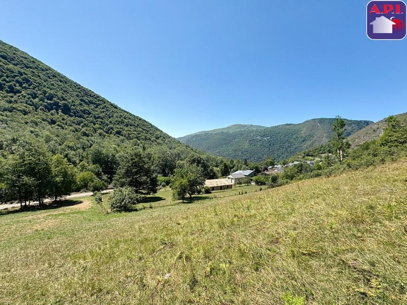 Terrain - 3 374 m²