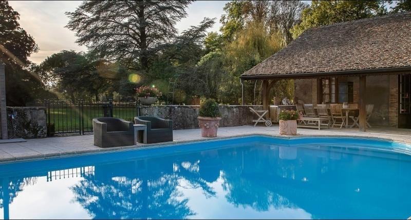 Manoir - 1 900 m² - 34 pièces