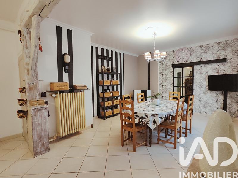 Maison - 378 m² - 10 pièces