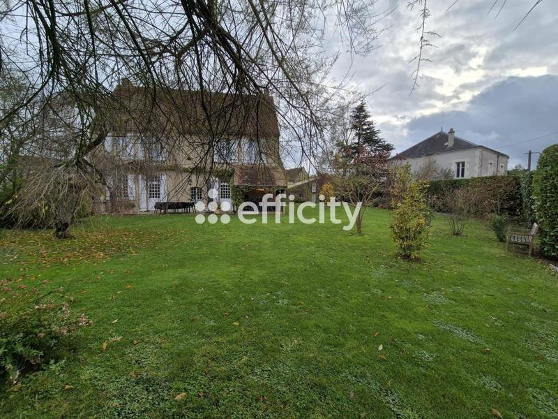 Maison - 230 m² - 9 pièces