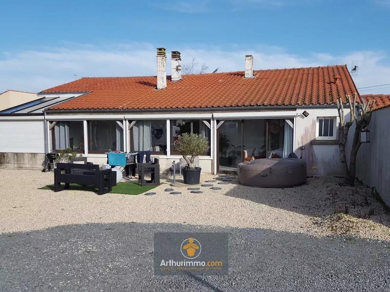 Immeuble - 130 m² - 11 pièces