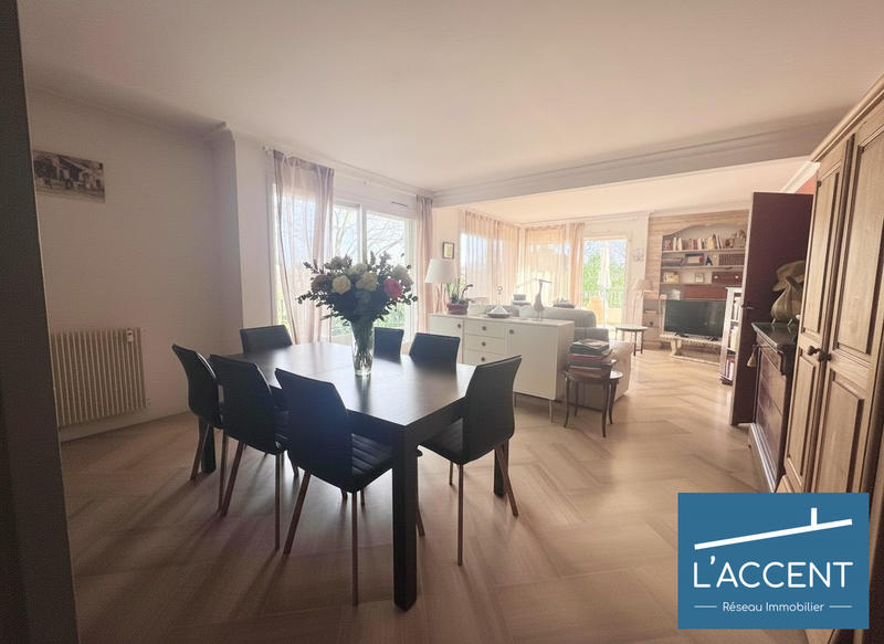 Appartement - 110 m² - 4 pièces