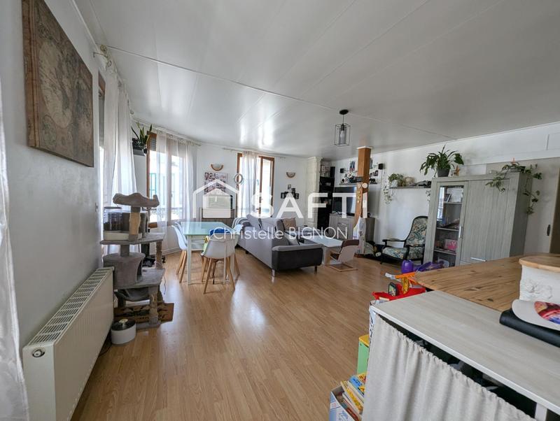 Appartement - 102 m² - 5 pièces