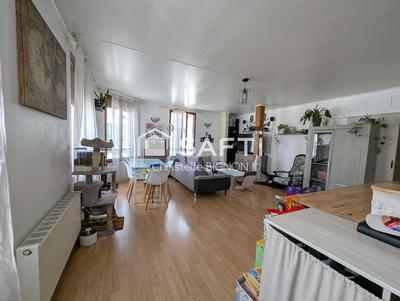 Appartement - 102 m² - 5 pièces