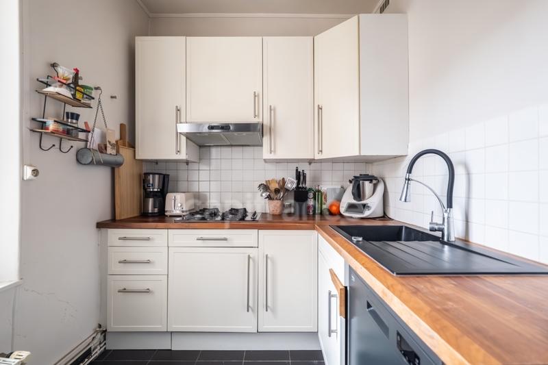 Appartement bourgeois - 84 m² - 3 pièces