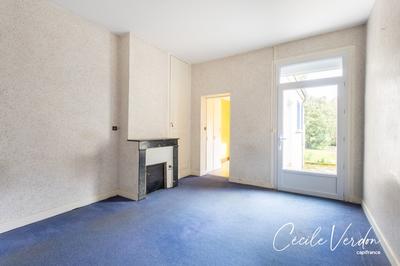 Maison bourgeoise - 200 m² - 8 pièces