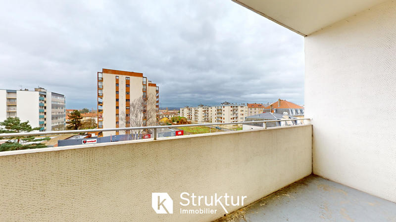 Appartement - 80 m² - 3 pièces