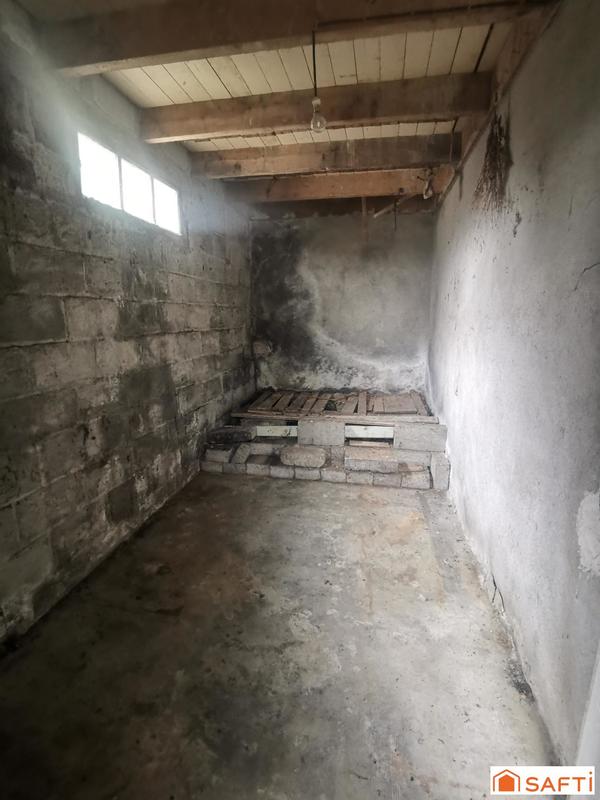 Maison - 90 m² - 5 pièces