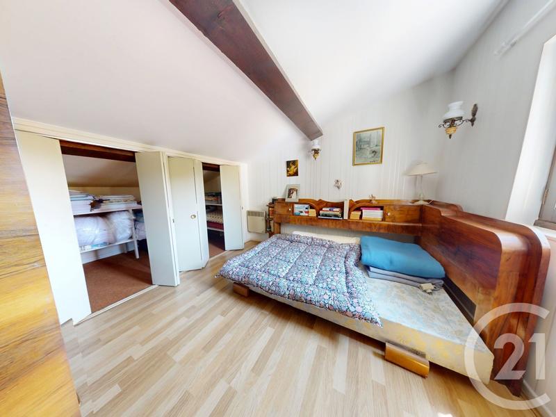 Maison - 267 m² - 6 pièces