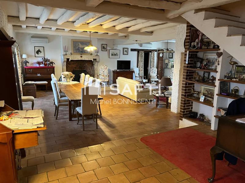 Maison - 345 m² - 11 pièces