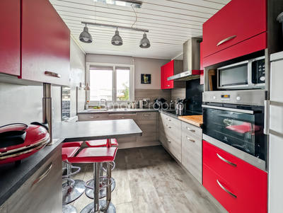 Appartement - 84 m² - 4 pièces