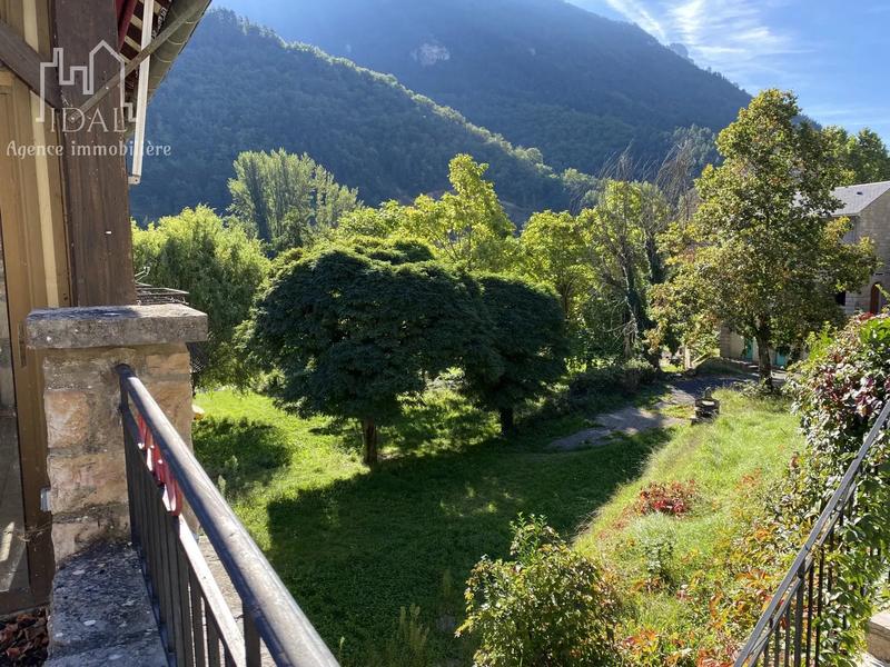 Immeuble - 380 m² - 16 pièces