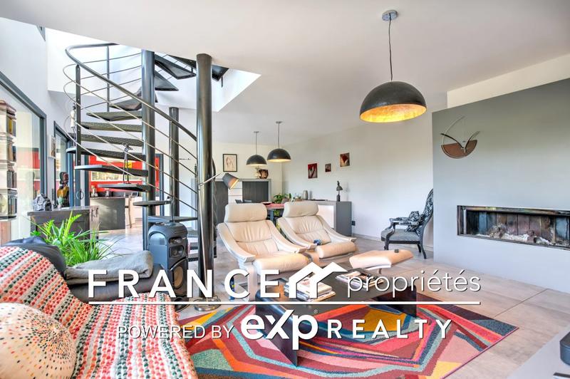 Maison - 150 m² - 5 pièces