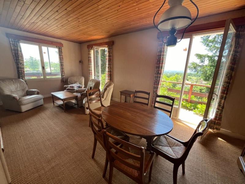 Maison - 107 m² - 6 pièces