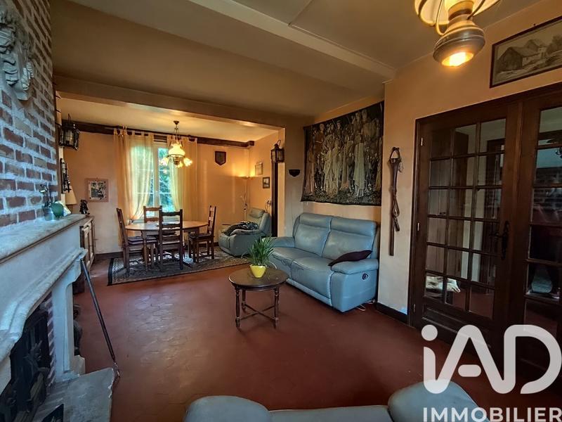 Maison - 240 m² - 8 pièces