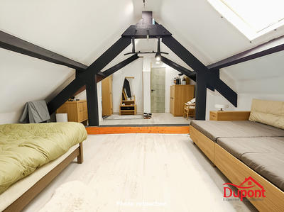 Maison - 202 m² - 8 pièces