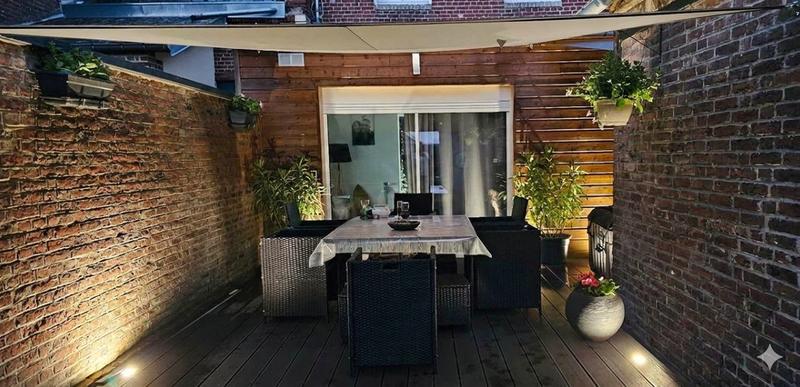 Maison - 159 m² - 7 pièces