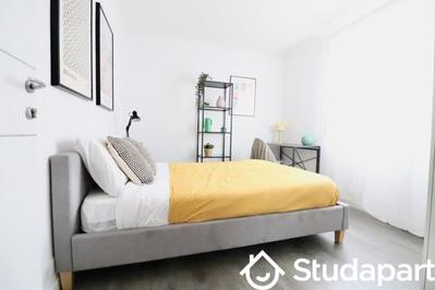 Chambre - 10 m² - 1 pièce