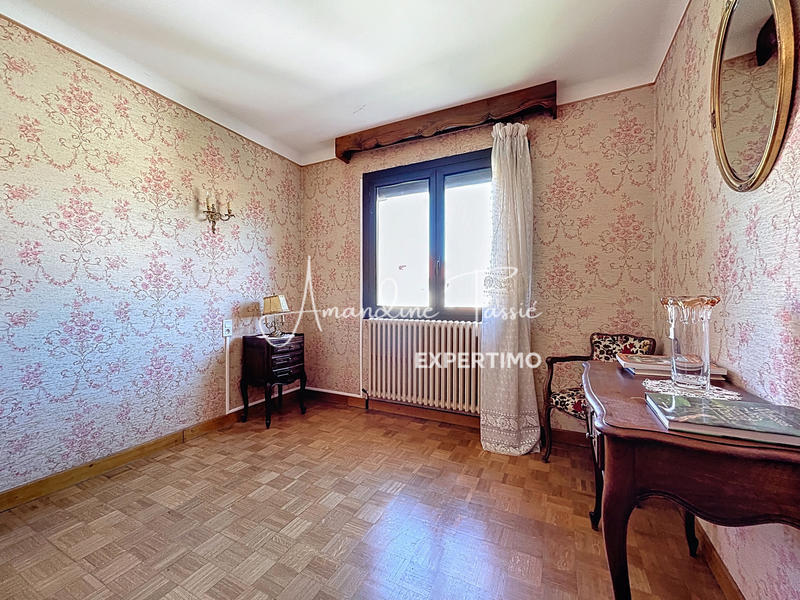 Maison - 93 m² - 5 pièces