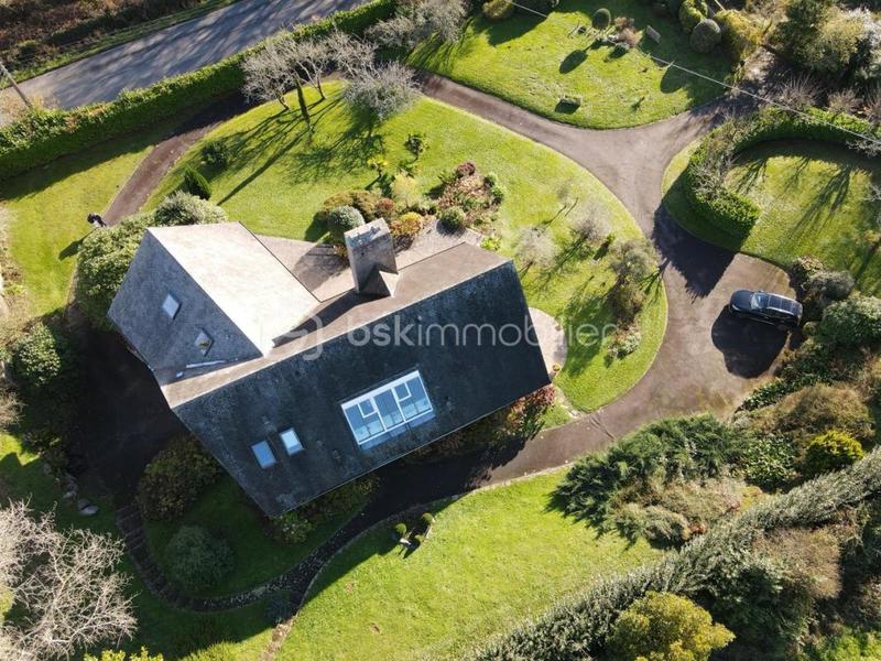 Maison d'architecte - 280 m² - 8 pièces