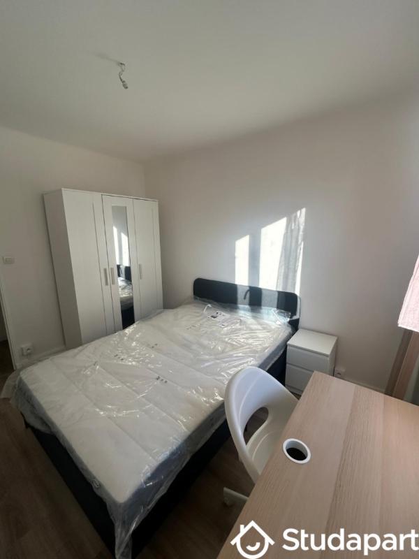 Chambre - 10 m² - 1 pièce
