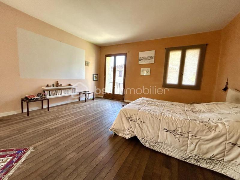 Maison de village - 218 m² - 6 pièces