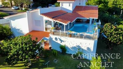 Maison d'architecte - 345 m² - 10 pièces