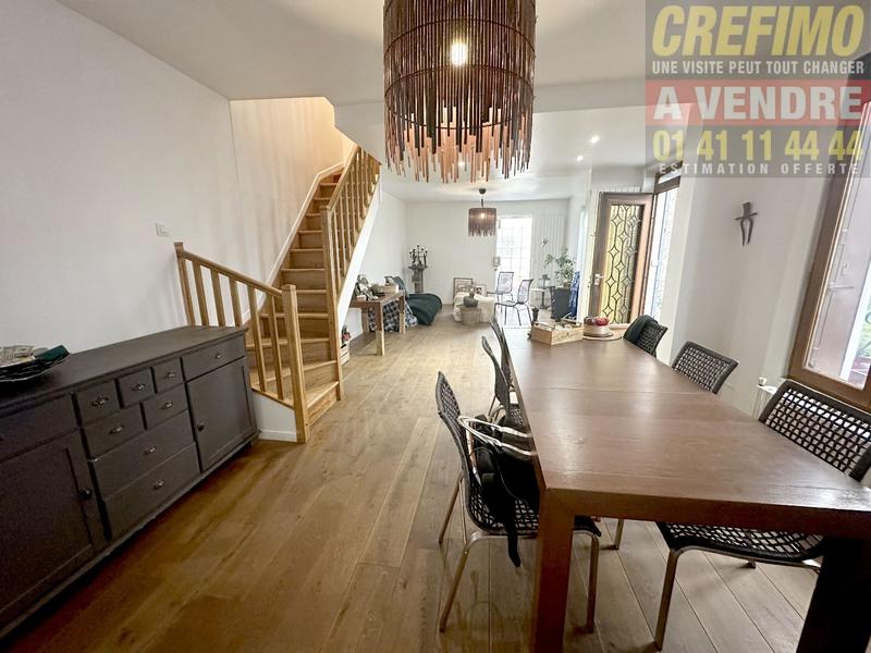 Maison - 114 m² - 5 pièces