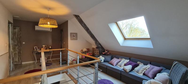 Propriété - 196 m² - 8 pièces