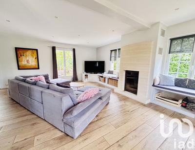 Maison - 197 m² - 7 pièces