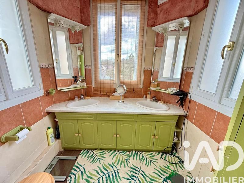 Maison - 111 m² - 6 pièces