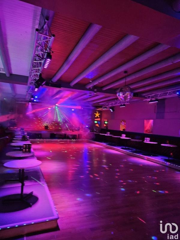 Local commercial - 602 m²