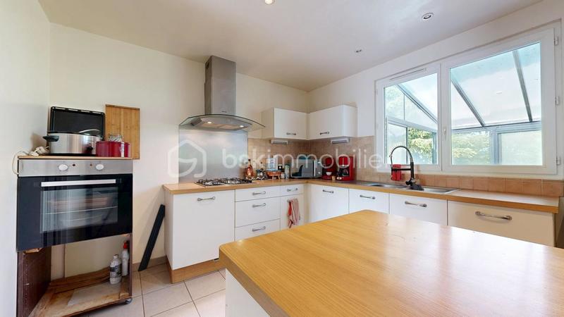 Maison - 137 m² - 6 pièces