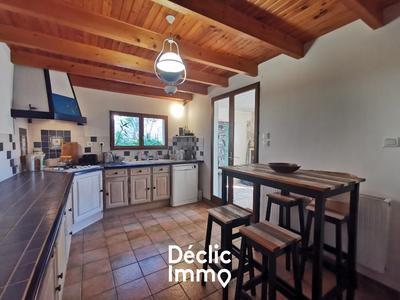 Maison en pierre - 171 m² - 8 pièces