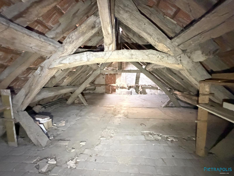 Appartement - 93 m² - 4 pièces