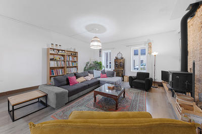 Maison - 235 m² - 9 pièces