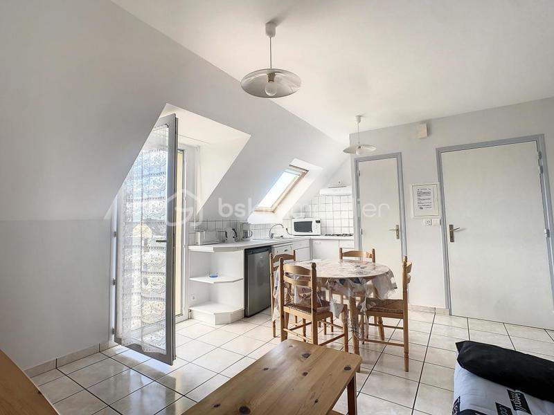 Immeuble - 145 m² - 8 pièces