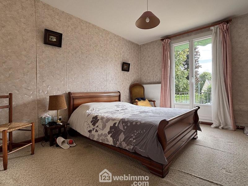 Maison - 206 m² - 11 pièces