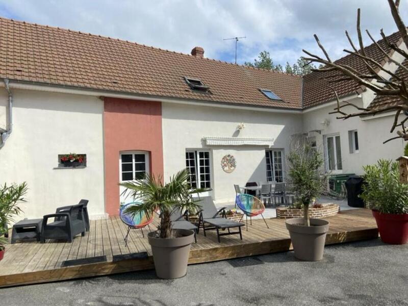 Corps de ferme - 280 m² - 11 pièces