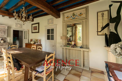 Propriété - 230 m² - 6 pièces