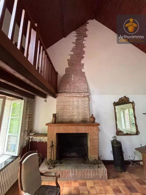 Maison - 280 m² - 11 pièces