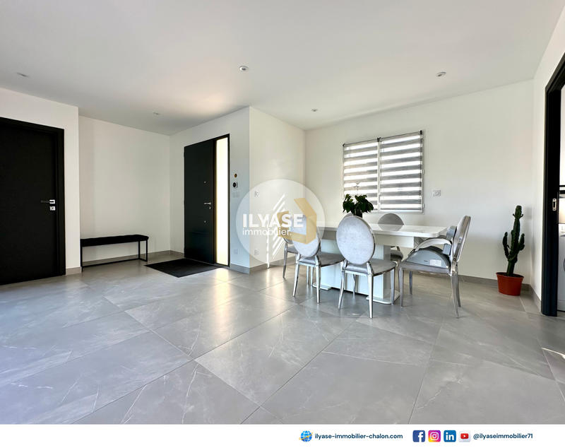 Maison - 130 m² - 4 pièces