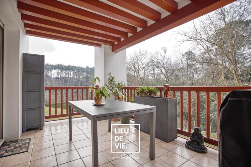 Appartement ancien - 84 m² - 3 pièces