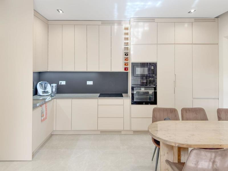 Appartement - 81 m² - 4 pièces