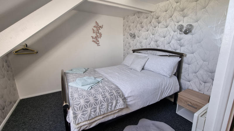 Maison - 241 m² - 12 pièces