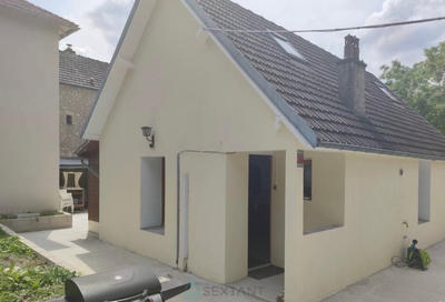 Maison - 90 m² - 4 pièces