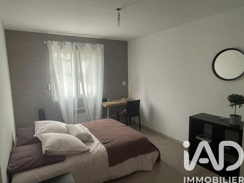 Maison - 200 m² - 7 pièces