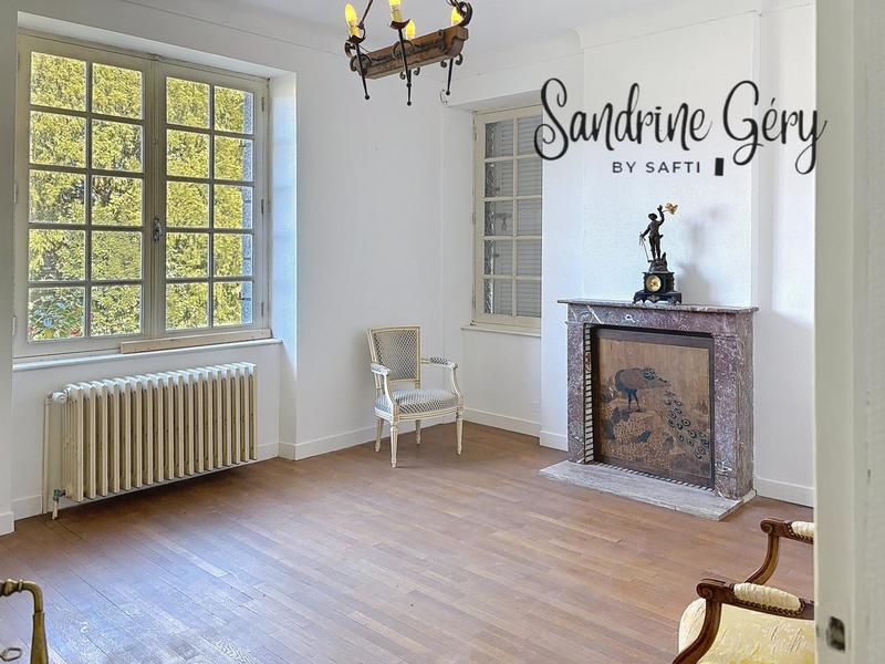 Maison de maîtres - 340 m² - 12 pièces