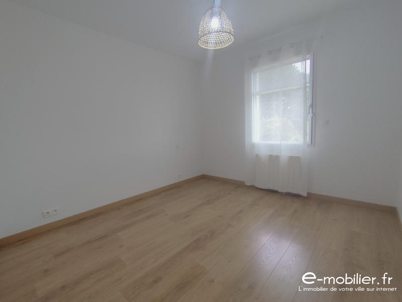 Maison - 80 m² - 5 pièces