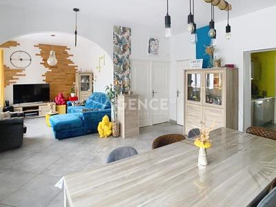 Maison - 113 m² - 4 pièces